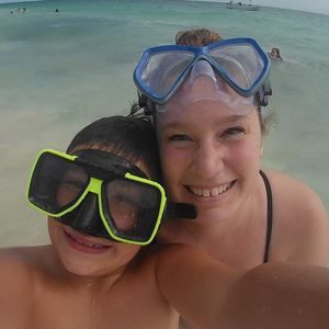 Meet your Posher, Crystal